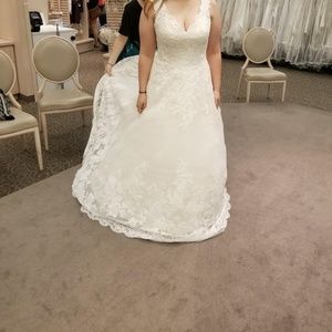 Wedding dress